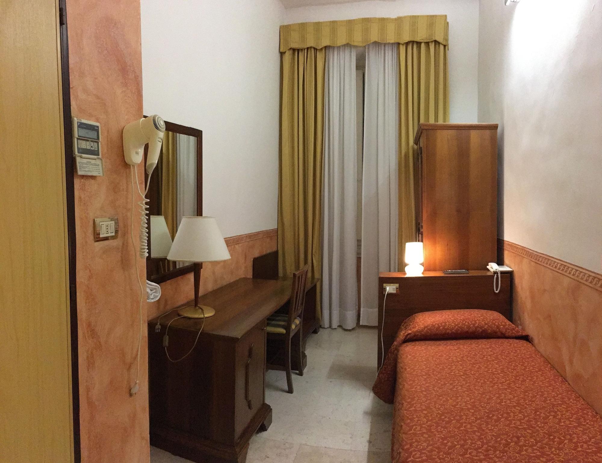 Hotel Olimpia Florence Buitenkant foto